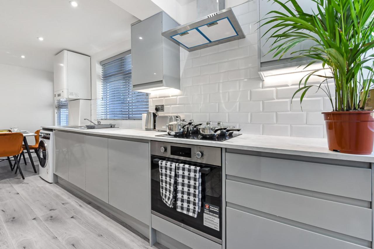 Lovely 2 Bedroom Apartment In Greater London Exterior photo