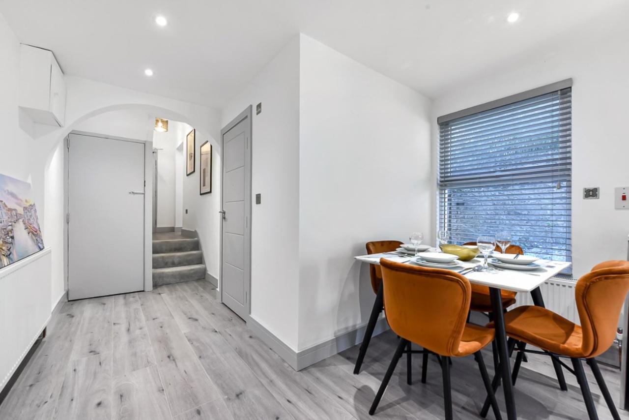 Lovely 2 Bedroom Apartment In Greater London Exterior photo